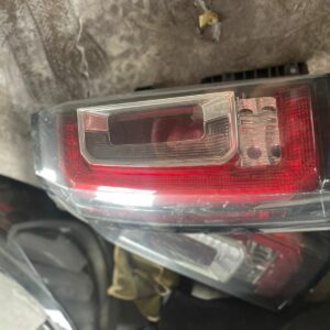 2015-2020 GMC YUKO Left Driver / Luz Izquierda Condcutor